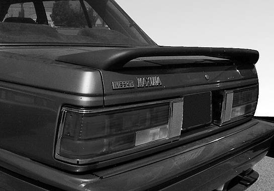1985-1988 Nissan Maxima FRP Primer Spoiler-1